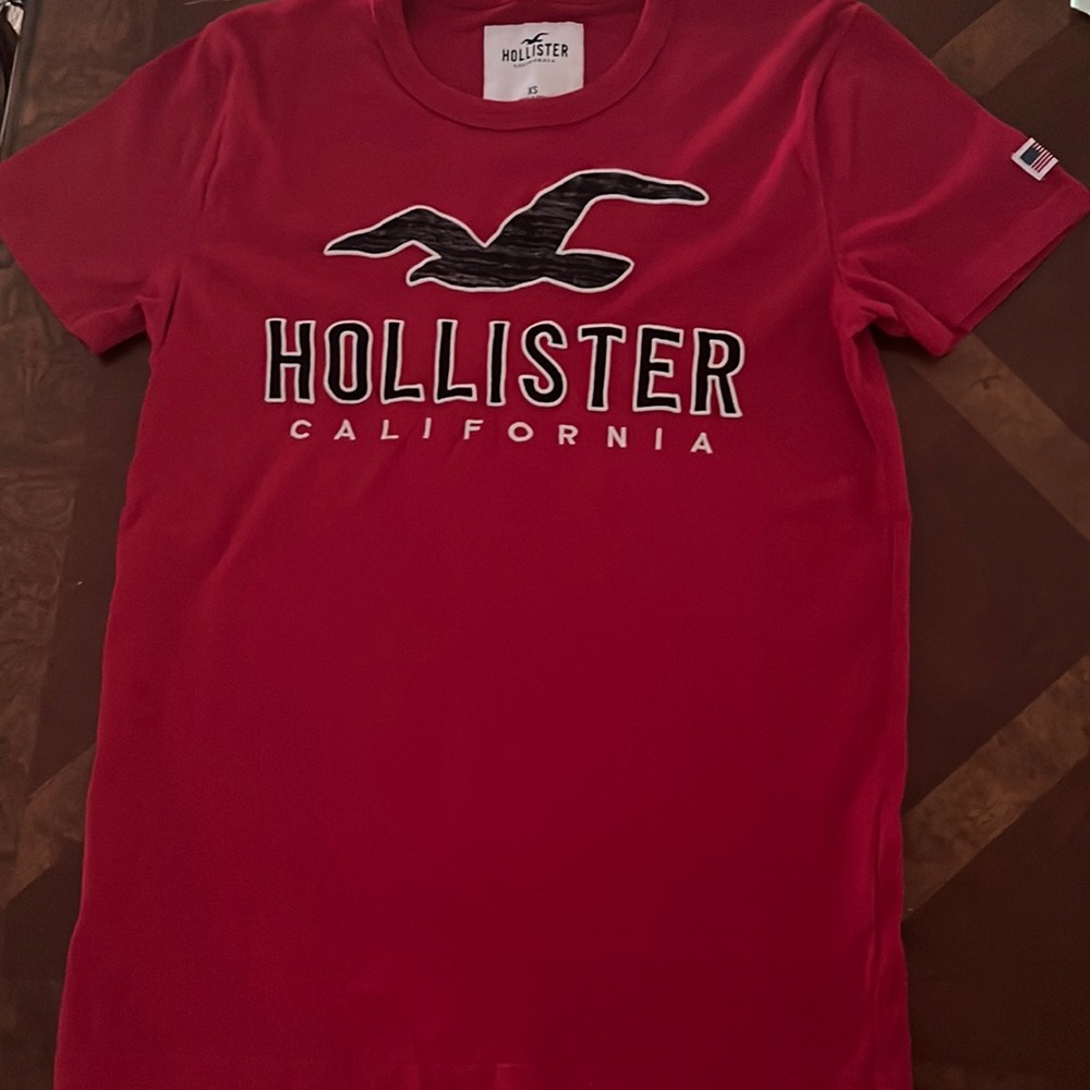 Hollister T-shirt